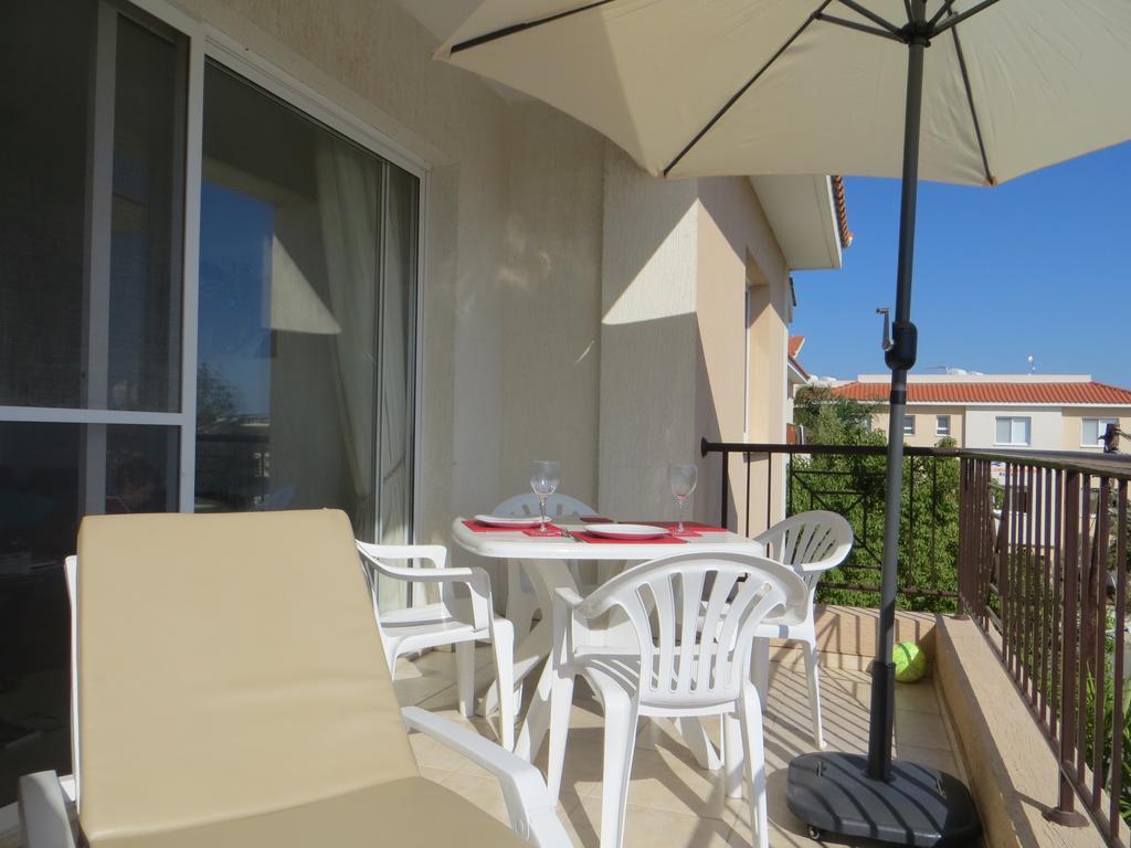 Melania Apartment Paphos Esterno foto