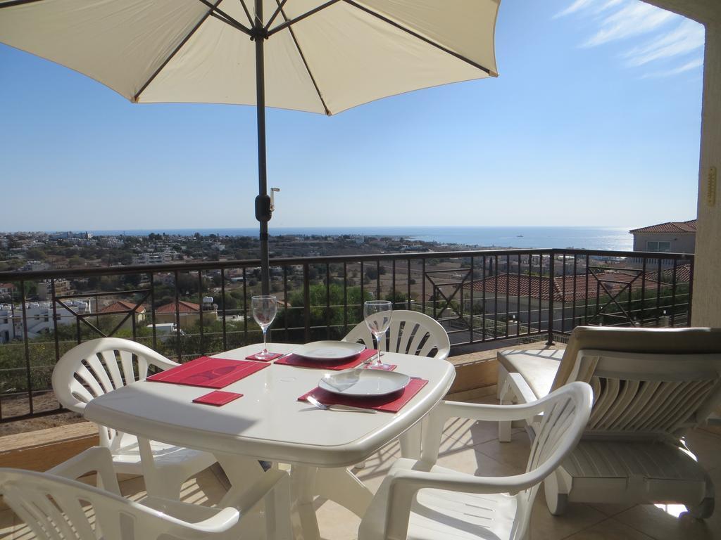Melania Apartment Paphos Esterno foto