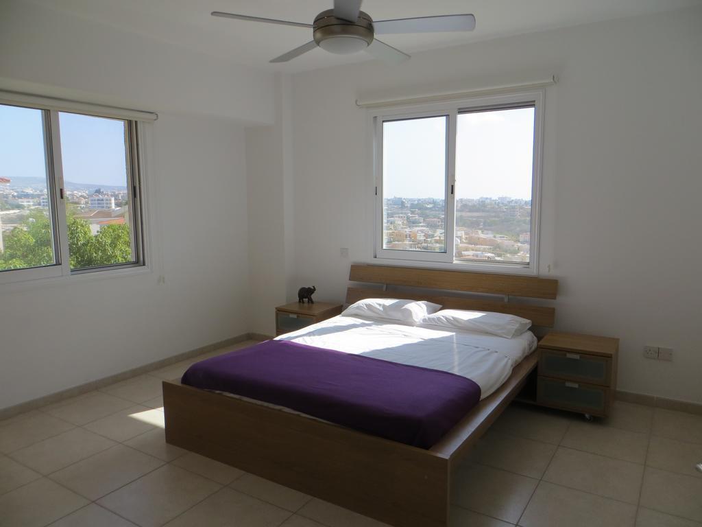 Melania Apartment Paphos Esterno foto