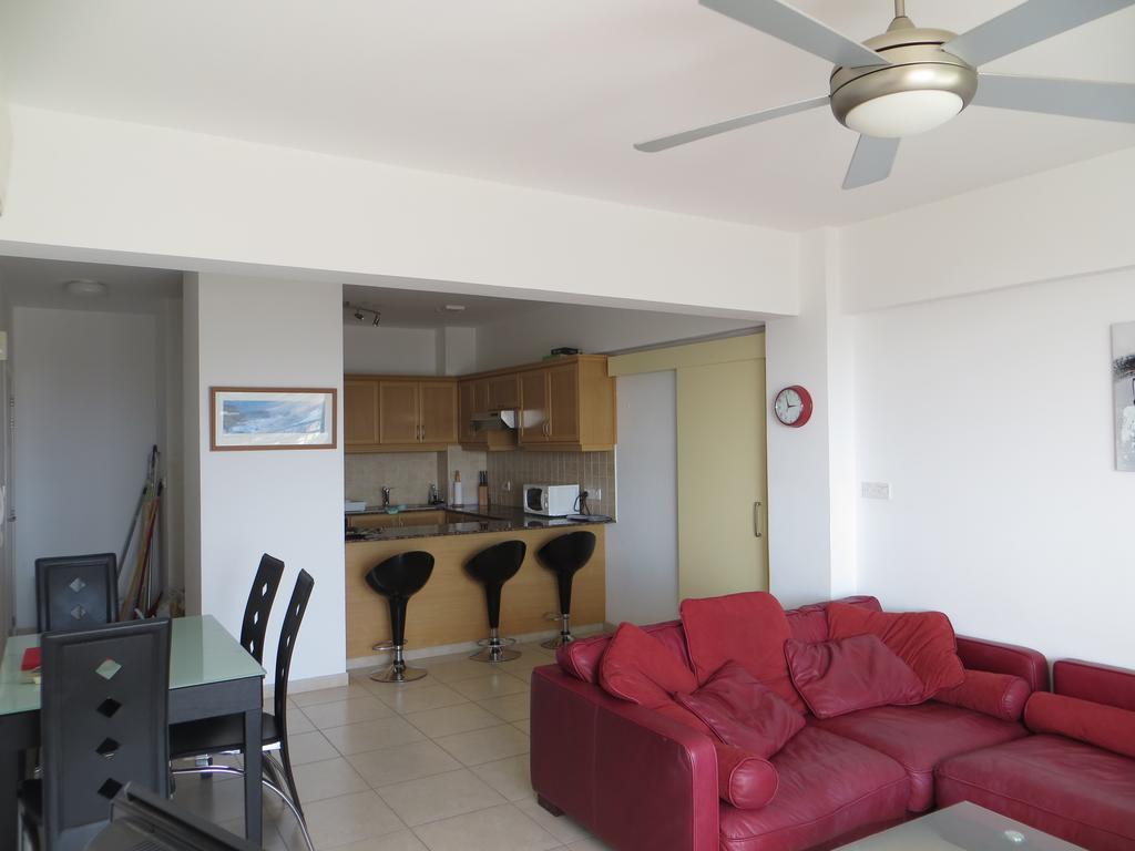 Melania Apartment Paphos Esterno foto